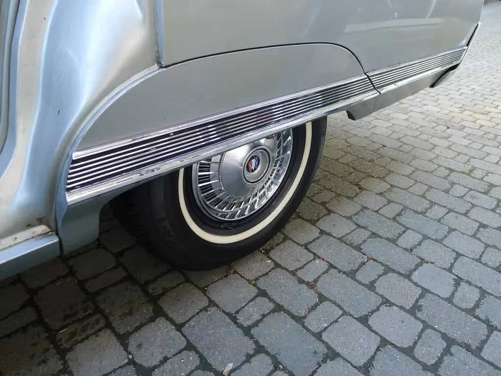 Buick Electra 225 4-door/ Coupe Look/ Unrestauriert! 07/1965-photo-12
