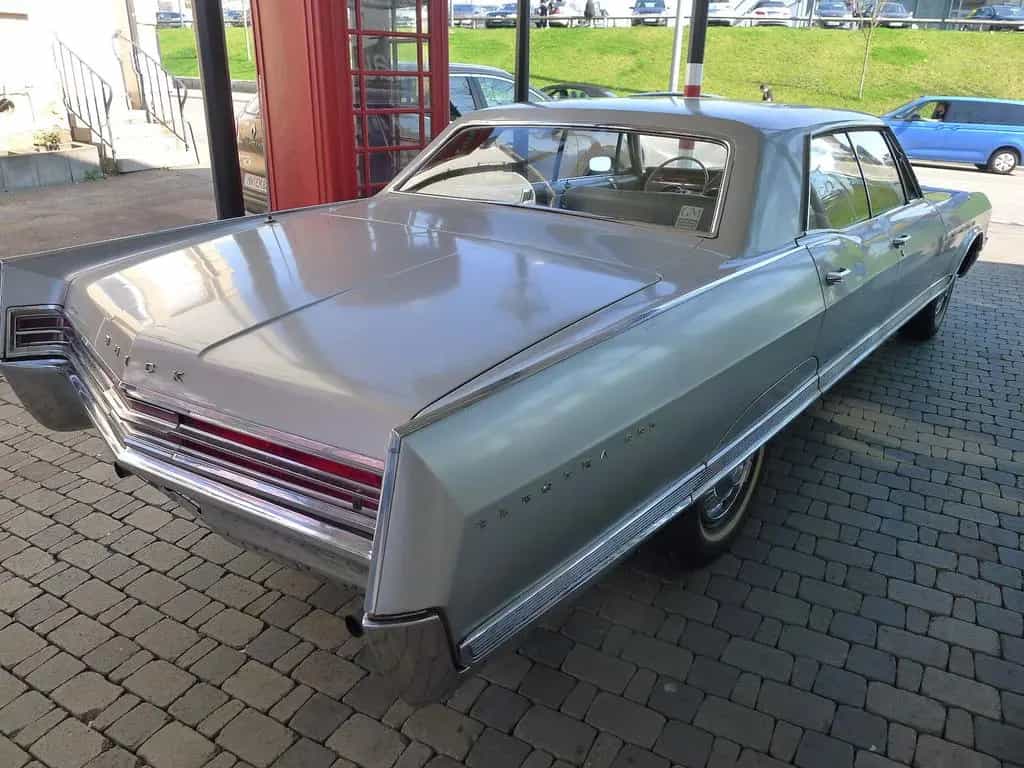 Buick Electra 225 4-door/ Coupe Look/ Unrestauriert! 07/1965-photo-3