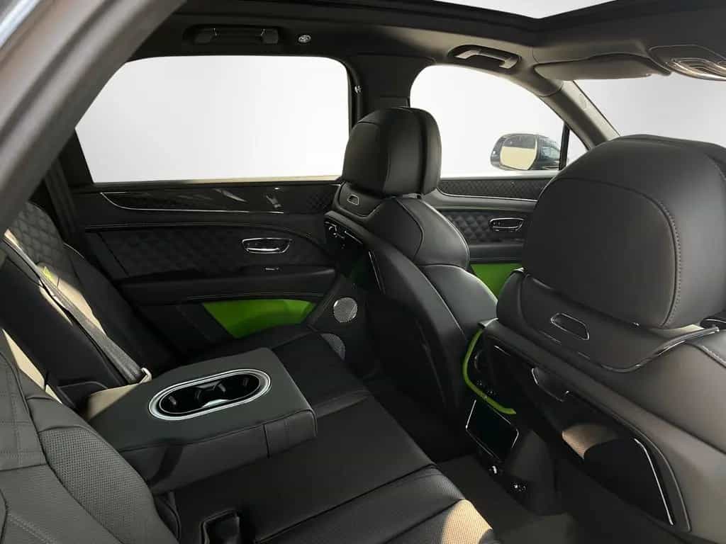 Bentley Bentayga V8 Black Edition - DemoCar 07/2025-photo-17