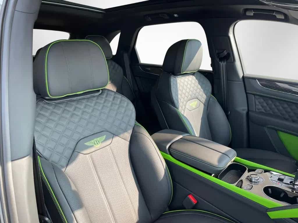 Bentley Bentayga V8 Black Edition - DemoCar 07/2025-photo-20