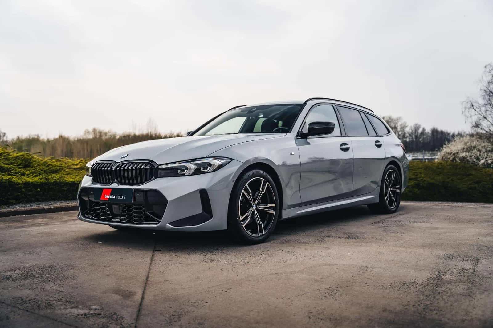 BMW 3 Series 03/2024-photo-1