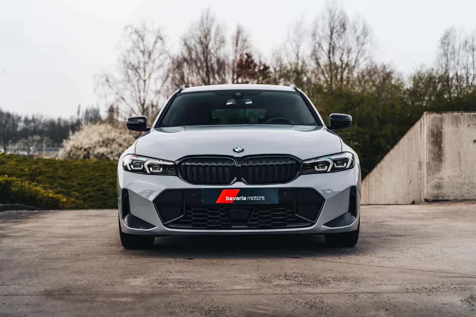 BMW 3 Series 03/2024-photo-2