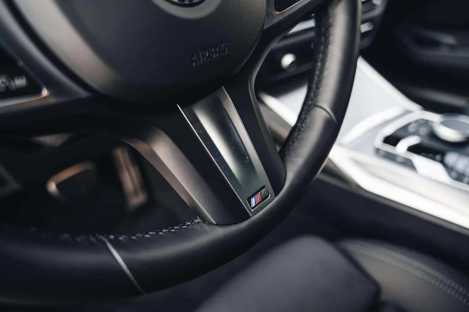 BMW 3 Series 03/2024-photo-28