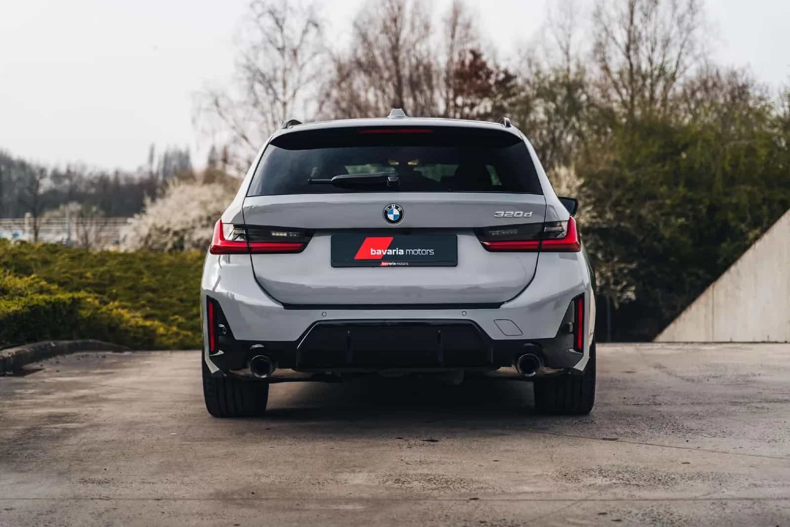 BMW 3 Series 03/2024-photo-9