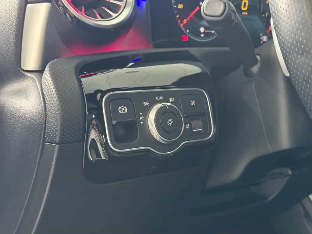 Mercedes-Benz A 250 4M Limo*HEAD-UP*MEMORY*DISTRONIC*360°KAMER 06/2021-photo-20