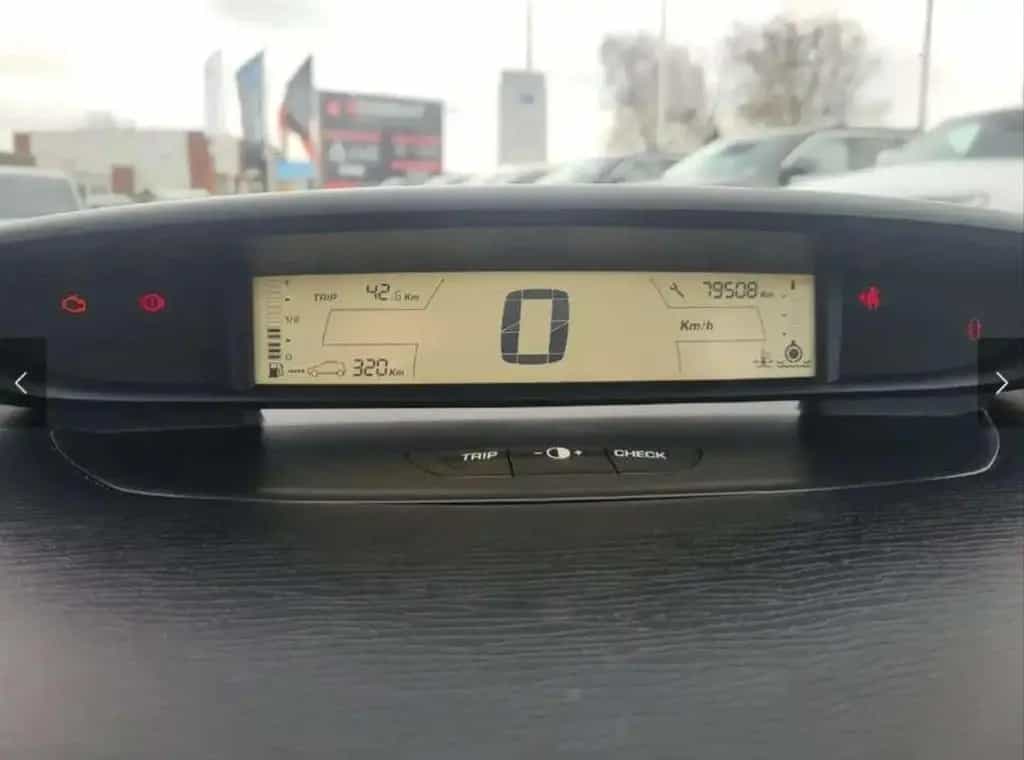 Citroën C4 Style Lim.*Klima*wenig Km*Tempomat*TÜV Neu 03/2007-photo-7