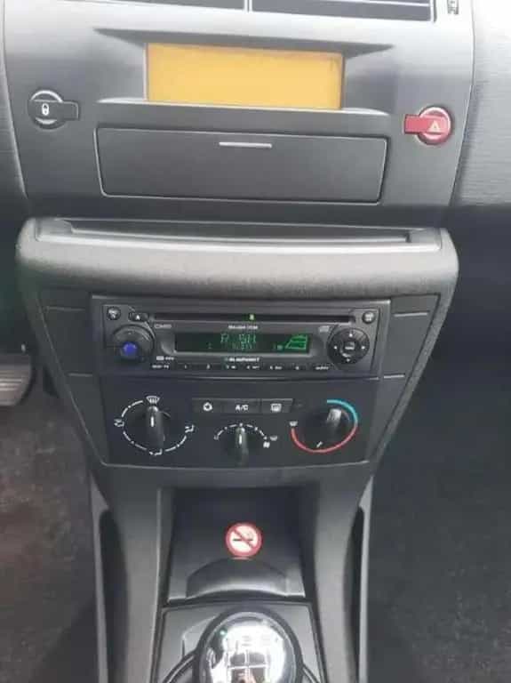 Citroën C4 Style Lim.*Klima*wenig Km*Tempomat*TÜV Neu 03/2007-photo-8