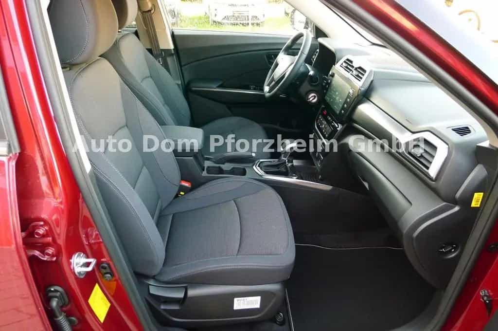 KGM Tivoli 1,5T BLISS/FWD/AT/KAMERA 09/2025-photo-13