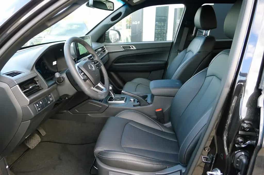 KGM Musso 2,2 D AWD AT LUX/Leder/LED 06/2025-photo-11