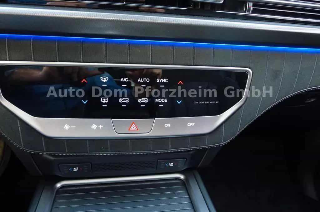 KGM Rexton 2,2 D LUX/AWD/AT/5 Sitz/AHK 06/2025-photo-11
