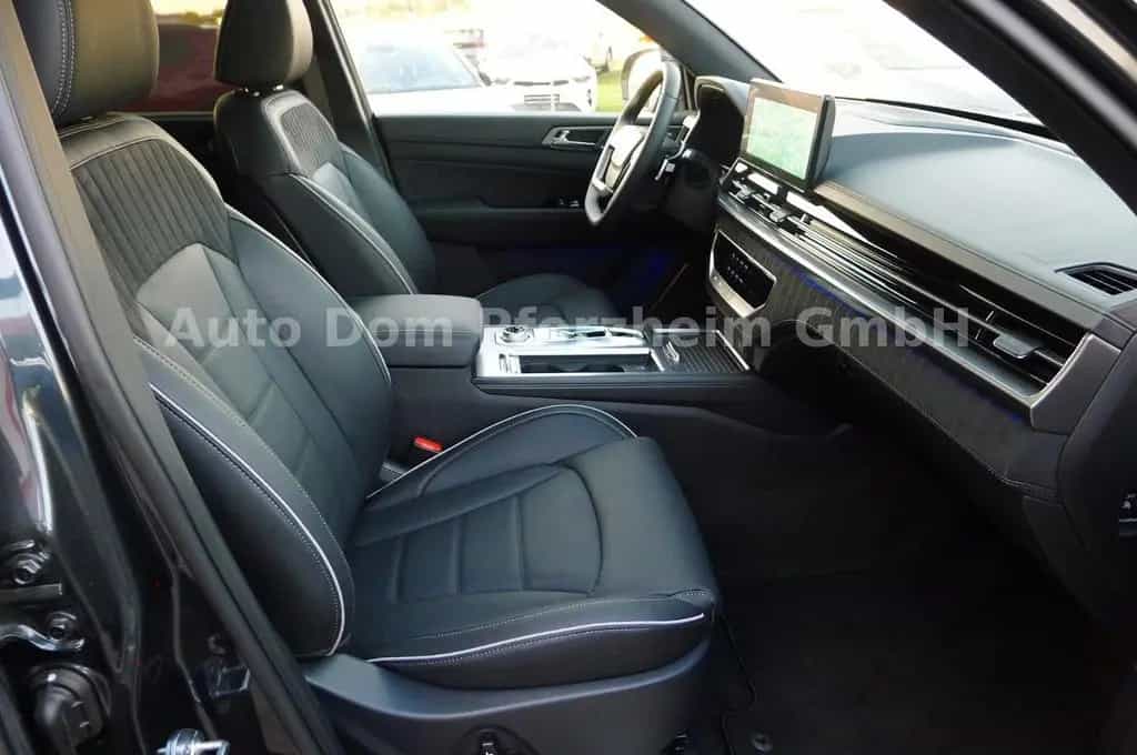 KGM Rexton 2,2 D LUX/AWD/AT/5 Sitz/AHK 06/2025-photo-14