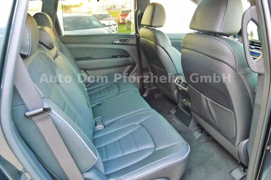 KGM Rexton 2,2 D LUX/AWD/AT/5 Sitz/AHK 06/2025-photo-15