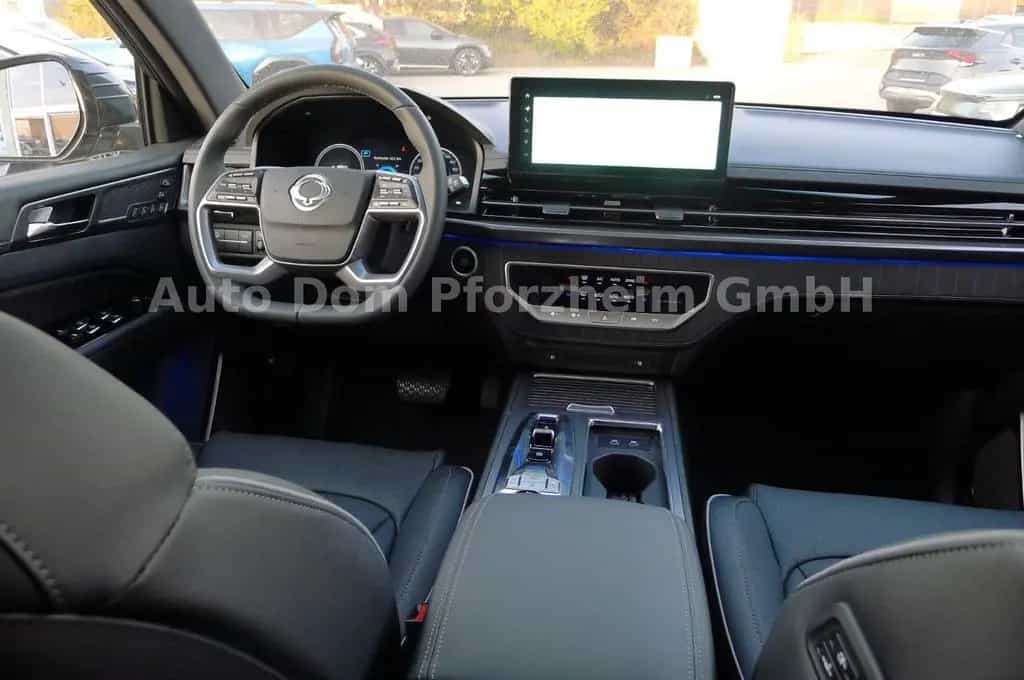 KGM Rexton 2,2 D LUX/AWD/AT/5 Sitz/AHK 06/2025-photo-17