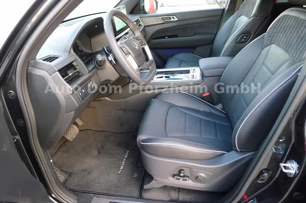 KGM Rexton 2,2 D LUX/AWD/AT/5 Sitz/AHK 06/2025-photo-7