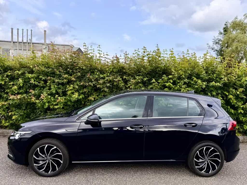 Volkswagen Golf VIII Lim.1.5 Style Highline Kamera Navi 04/2020-photo-3