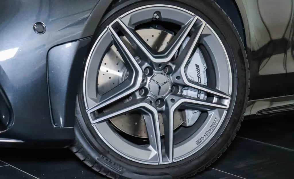Mercedes-Benz C-Class AMG 4M*PERFORMANCE AGA*DISTR*HuD*KAMERA*SPUR 12/2018-photo-4