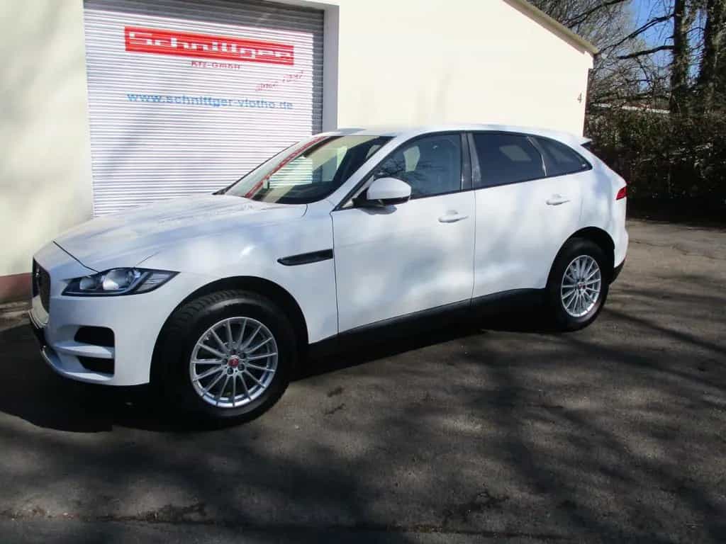 Jaguar F-Pace 3.0D AWD + AHK + Navi + TOP 01/2017-photo-1