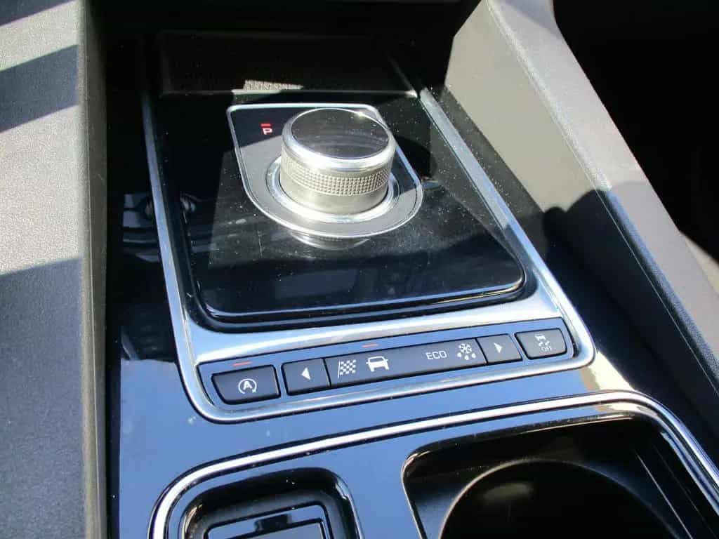 Jaguar F-Pace 3.0D AWD + AHK + Navi + TOP 01/2017-photo-16