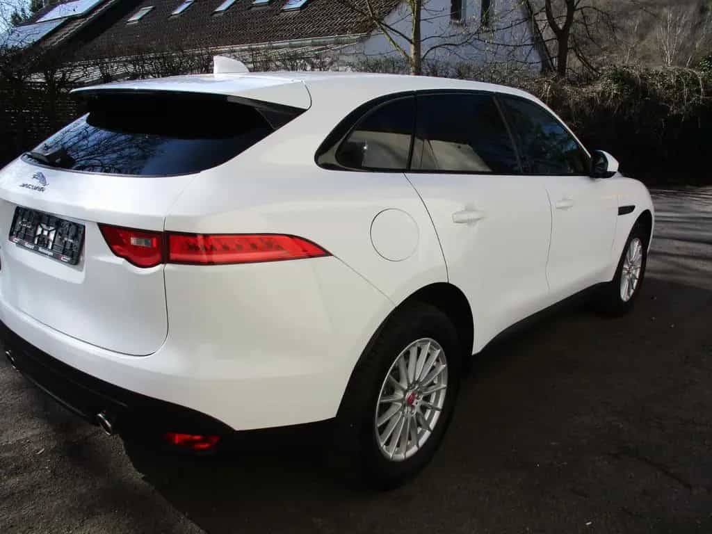 Jaguar F-Pace 3.0D AWD + AHK + Navi + TOP 01/2017-photo-3