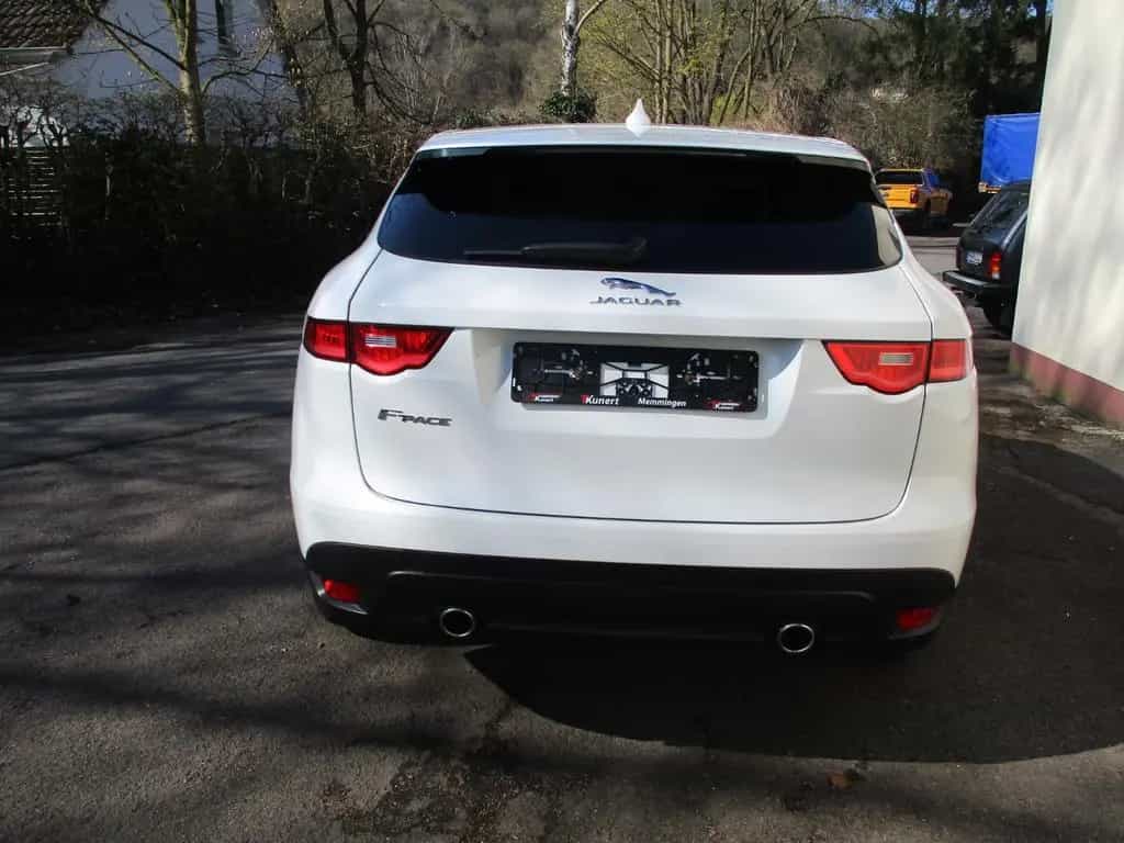 Jaguar F-Pace 3.0D AWD + AHK + Navi + TOP 01/2017-photo-5