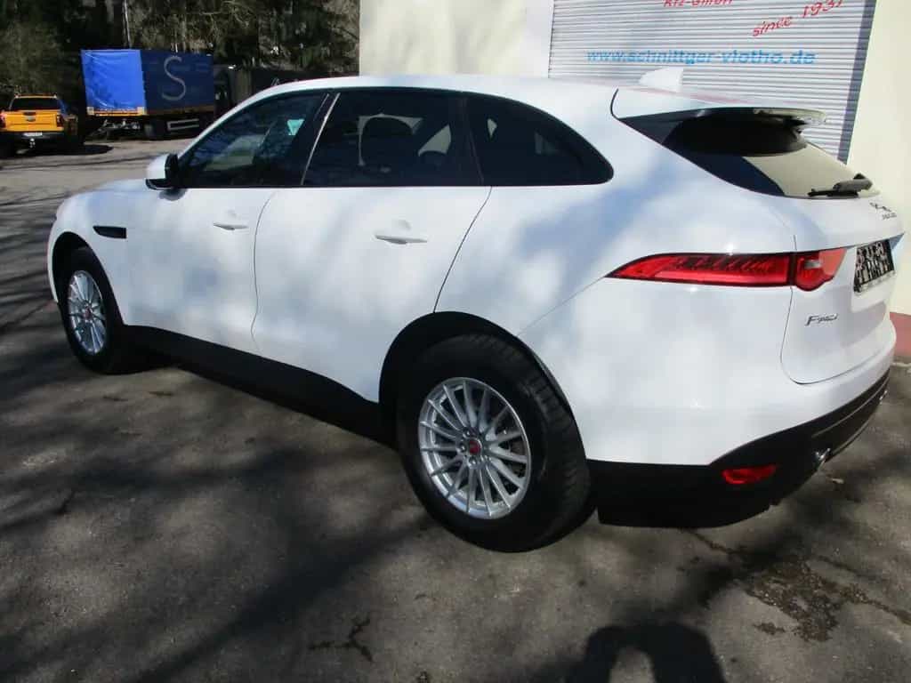 Jaguar F-Pace 3.0D AWD + AHK + Navi + TOP 01/2017-photo-6
