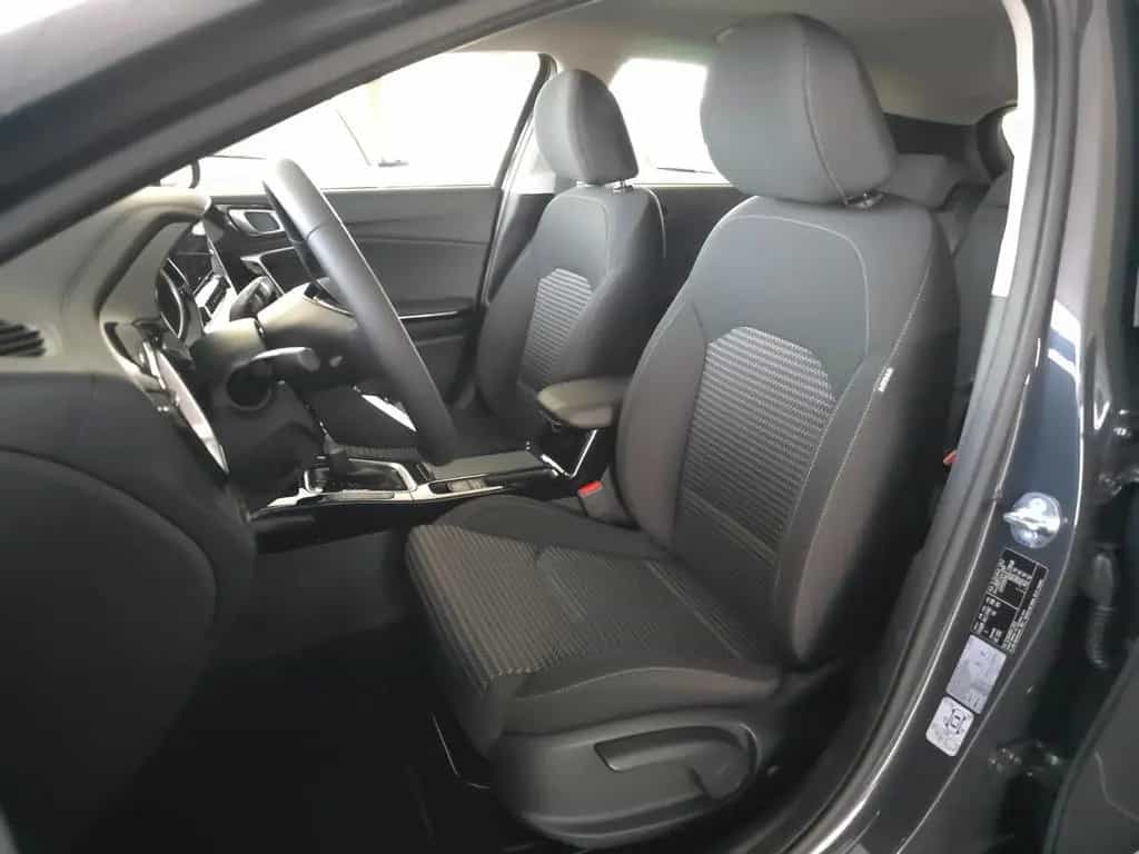 Kia CEED_5 1.5T 140 DCT7 VIS KOMF+ NAVI 10/2025-photo-8