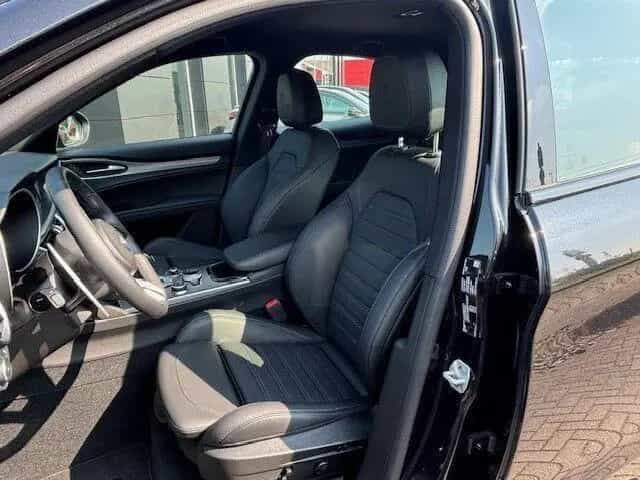 Alfa Romeo Stelvio 2.0 Turbo 16V Veloce Q 4 04/2024-photo-10