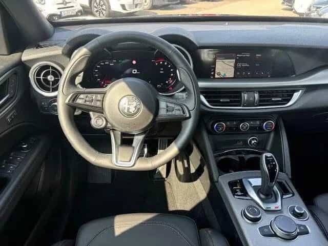 Alfa Romeo Stelvio 2.0 Turbo 16V Veloce Q 4 04/2024-photo-9