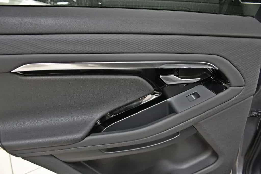 Land Rover Range Rover Rover Evoque R-DYN LEDER NETTO 21.800 05/2020-photo-29