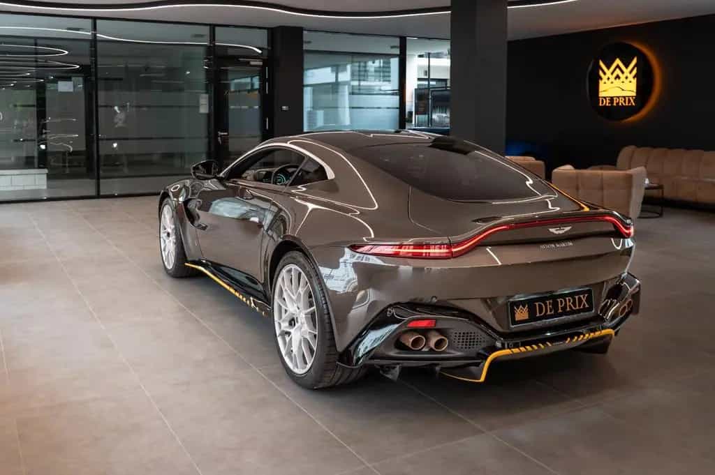 Aston Martin V8 Vantage 007 Edition   James Bond 12/2021-photo-4