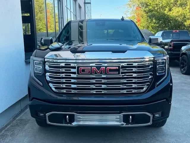 GMC Sierra 1500 Denali Crew Cab Finanz. null-photo-1