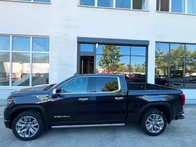 GMC Sierra 1500 Denali Crew Cab Finanz. null-photo-2