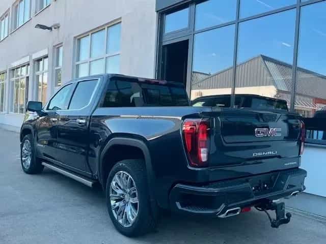 GMC Sierra 1500 Denali Crew Cab Finanz. null-photo-3