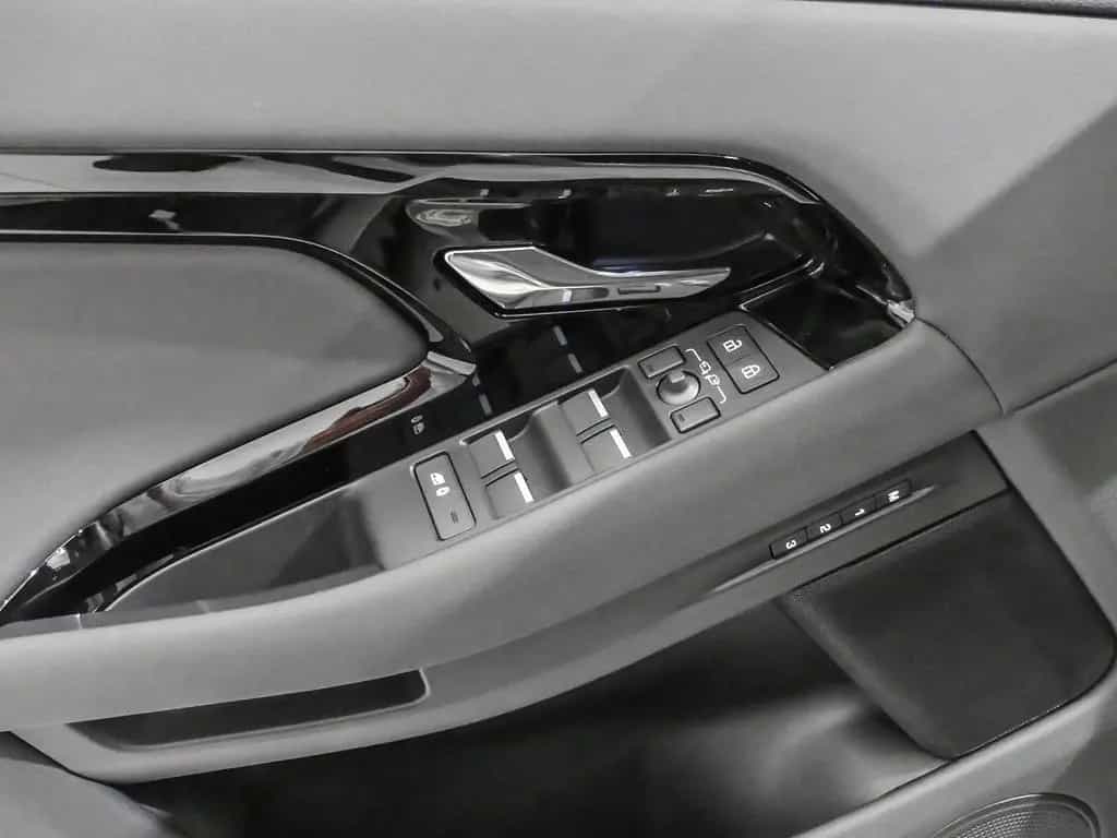 Land Rover Range Rover Rover Evoque Dynamic SE D200 Mild-Hybrid L 11/2025-photo-16