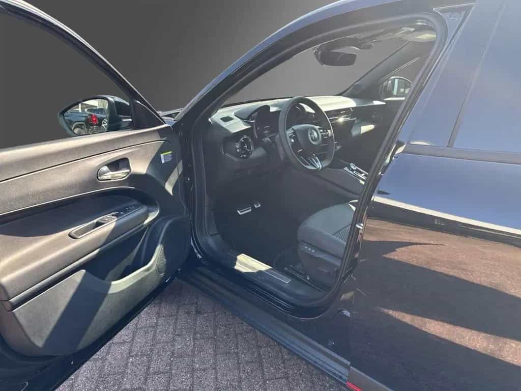 Alfa Romeo Junior Ibrida SPECIALE -April-Aktion!- Technolog null-photo-5