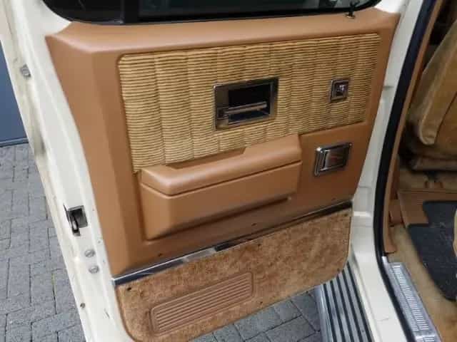 Chevrolet Suburban 2500 Silverado+H-KENNZEICHEN-KLIMA+7 SI 07/1989-photo-12
