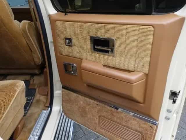Chevrolet Suburban 2500 Silverado+H-KENNZEICHEN-KLIMA+7 SI 07/1989-photo-13