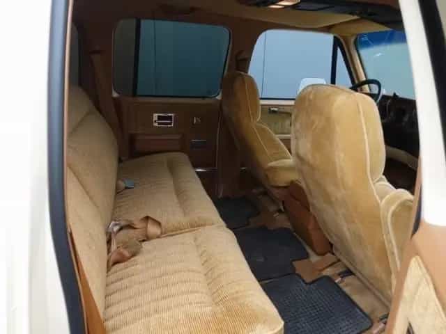 Chevrolet Suburban 2500 Silverado+H-KENNZEICHEN-KLIMA+7 SI 07/1989-photo-17
