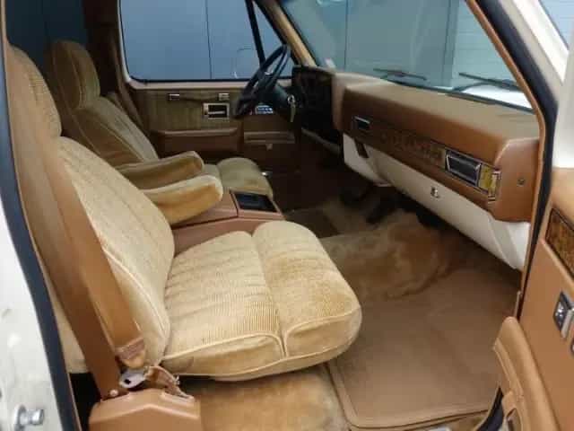 Chevrolet Suburban 2500 Silverado+H-KENNZEICHEN-KLIMA+7 SI 07/1989-photo-18