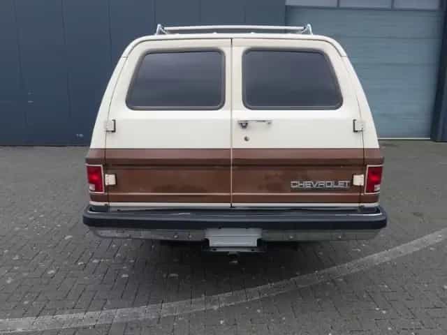 Chevrolet Suburban 2500 Silverado+H-KENNZEICHEN-KLIMA+7 SI 07/1989-photo-9