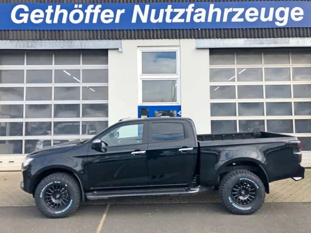 Isuzu D-Max BIG-MAX L1 Double Cab 1,8m Ladeflä.  Wohnkabinen 05/2024-photo-0