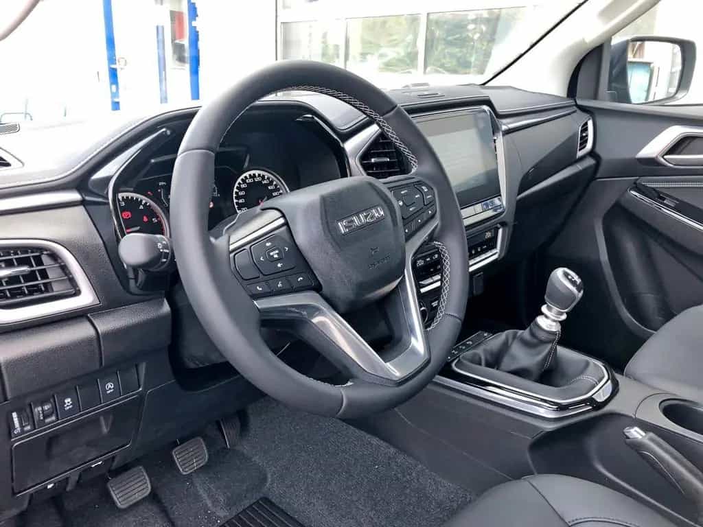 Isuzu D-Max BIG-MAX L1 Double Cab 1,8m Ladeflä.  Wohnkabinen 05/2024-photo-17