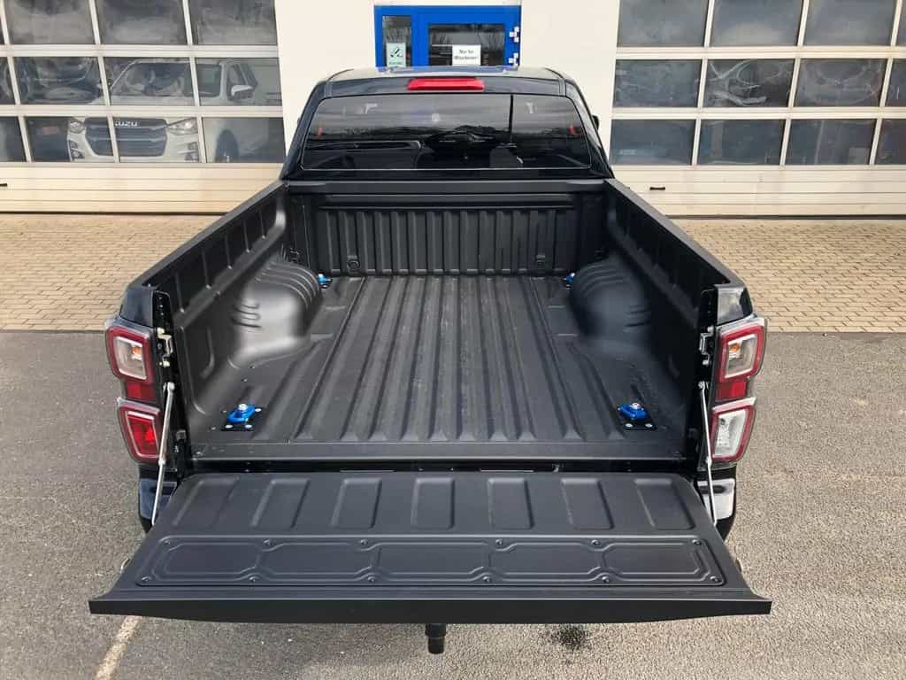 Isuzu D-Max BIG-MAX L1 Double Cab 1,8m Ladeflä.  Wohnkabinen 05/2024-photo-5