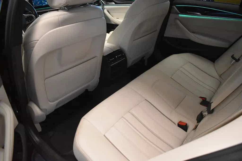 BMW 5 Series 540 i Lim. M Sport *LED *HUD *S-DACH *SONDERLACK 09/2017-photo-13