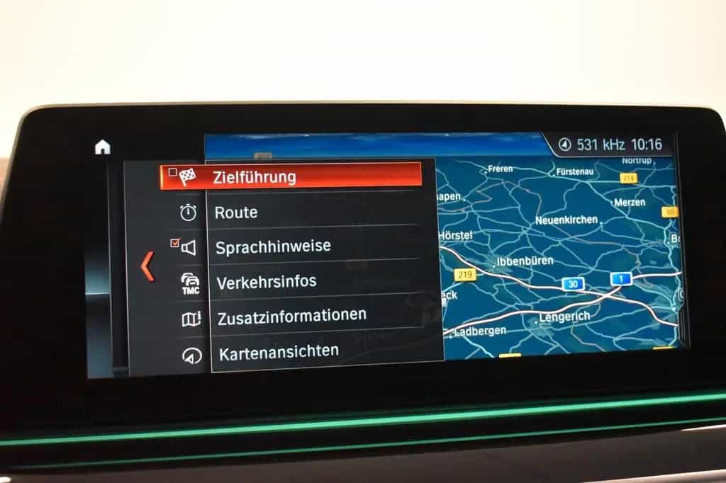BMW 5 Series 540 i Lim. M Sport *LED *HUD *S-DACH *SONDERLACK 09/2017-photo-24