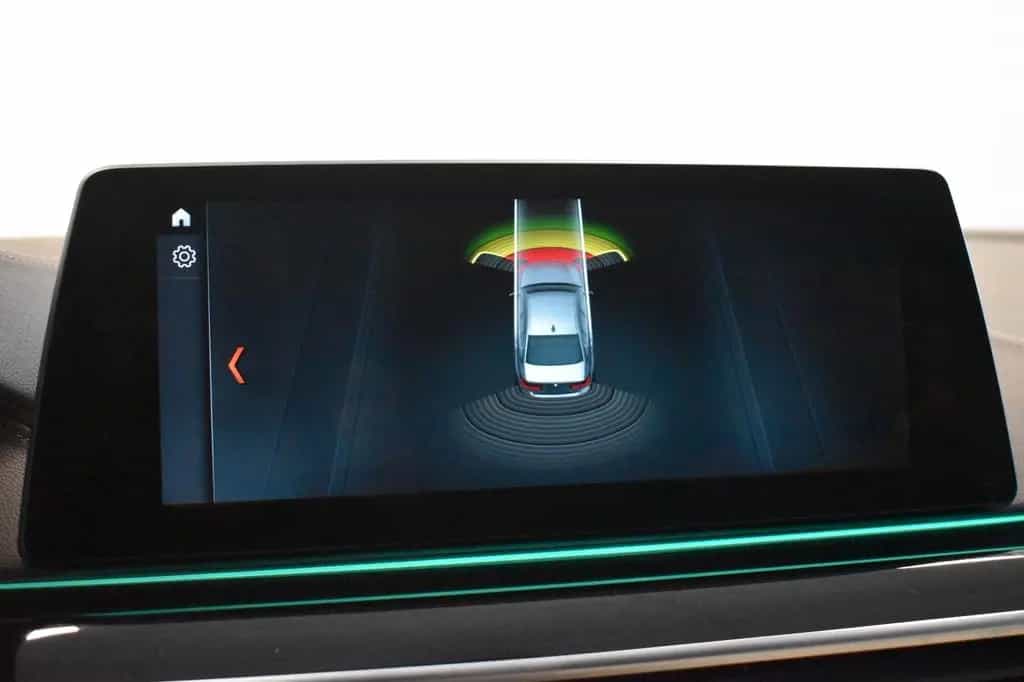 BMW 5 Series 540 i Lim. M Sport *LED *HUD *S-DACH *SONDERLACK 09/2017-photo-25