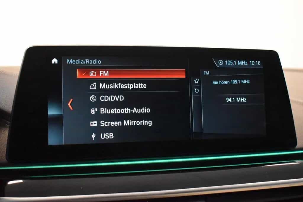 BMW 5 Series 540 i Lim. M Sport *LED *HUD *S-DACH *SONDERLACK 09/2017-photo-26