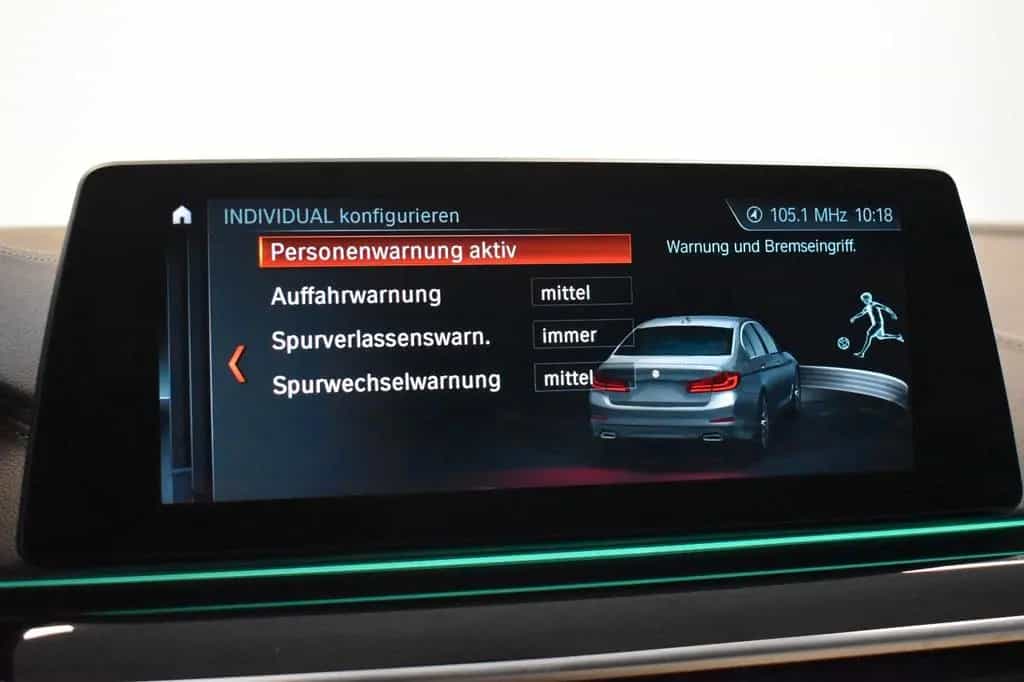 BMW 5 Series 540 i Lim. M Sport *LED *HUD *S-DACH *SONDERLACK 09/2017-photo-28