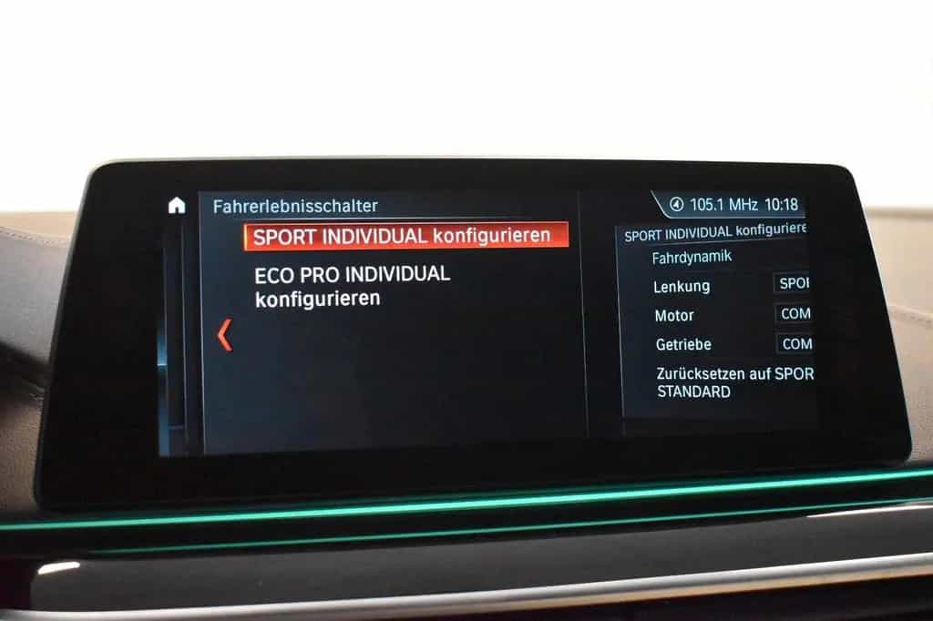 BMW 5 Series 540 i Lim. M Sport *LED *HUD *S-DACH *SONDERLACK 09/2017-photo-30