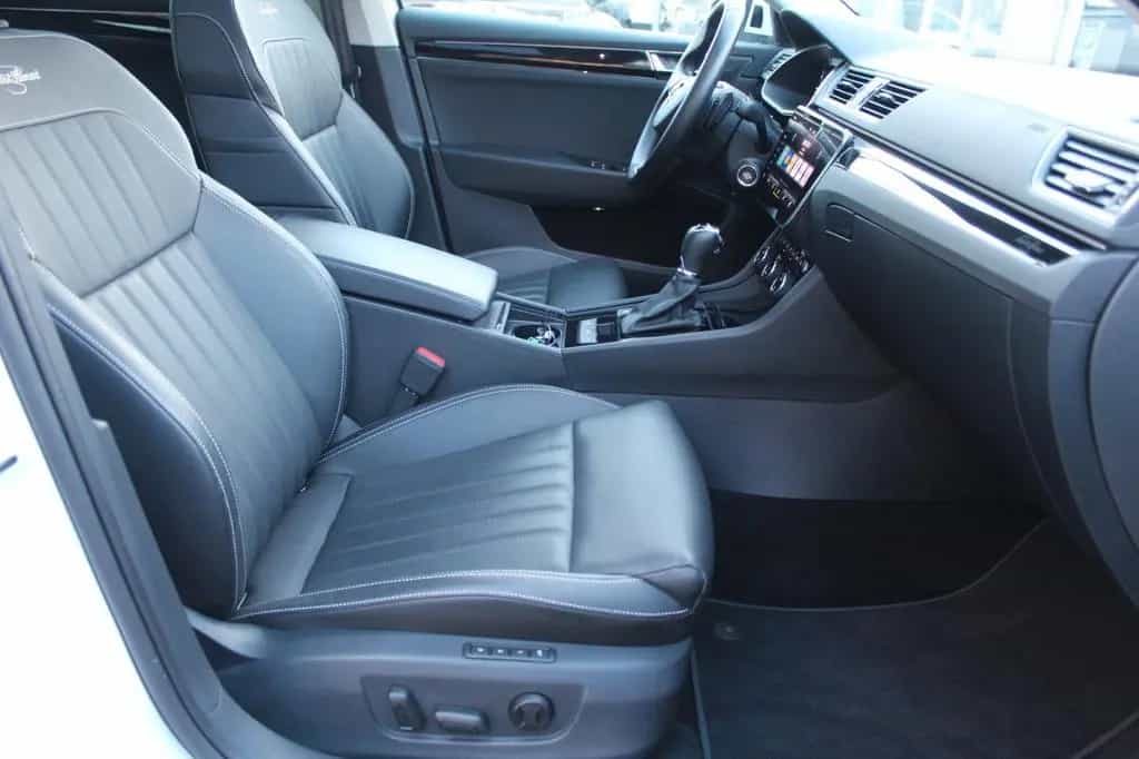 Skoda Superb Combi L&K 4x4 STHZ Pano AHK 19"Vollaussta 03/2023-photo-22